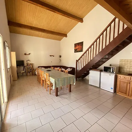 Grande 10 Pers Proche Plage, 5 Chambres, Calme - Fr-1-781-70 Feriehus
